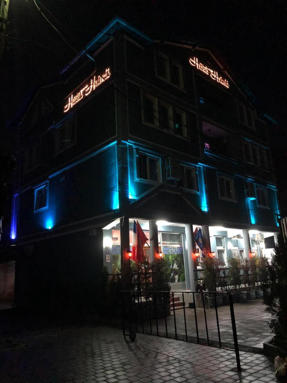 Hotel Heimli Prishtinë Exterior photo